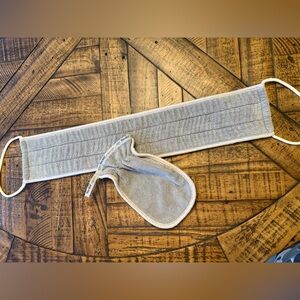 Norwex Back Scrubber & Body Scrub Mitt